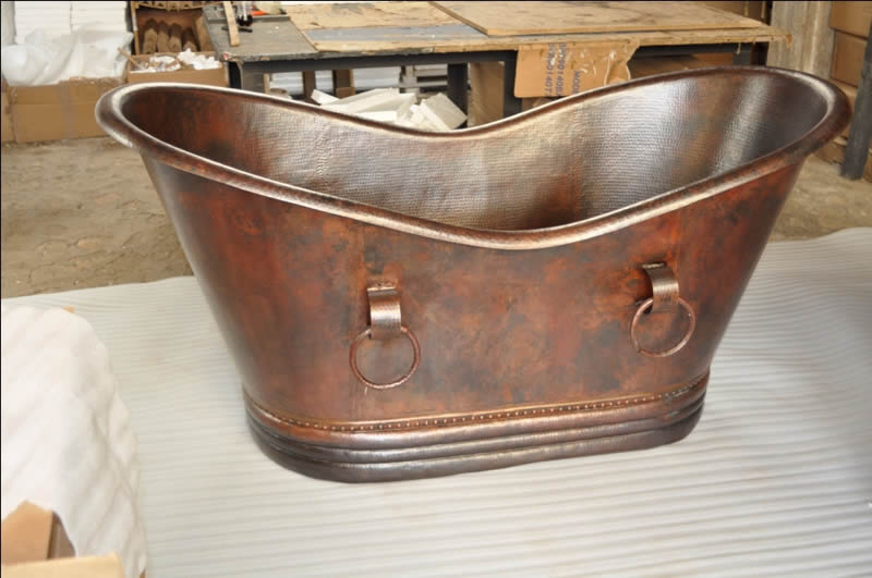 Baignoire en cuivre copie d'ancien